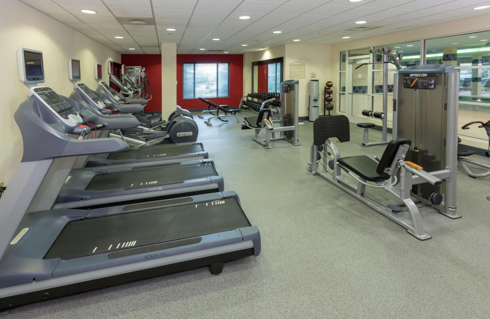 Hilton Garden Inn Buffalo Airport Чийктоуага Екстериор снимка