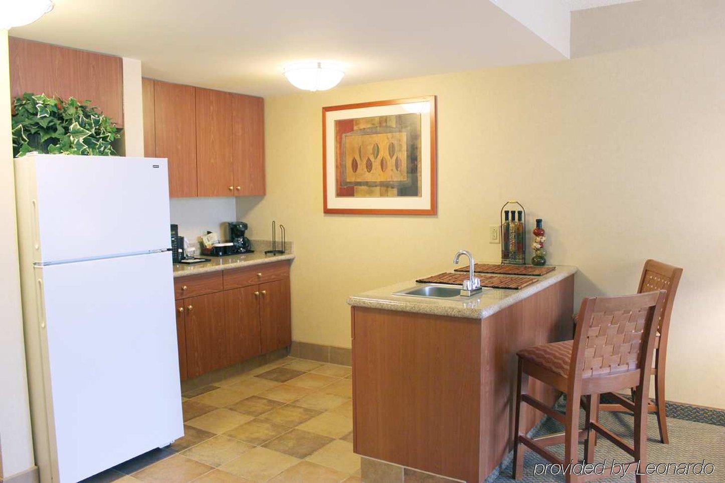 Hilton Garden Inn Buffalo Airport Чийктоуага Стая снимка